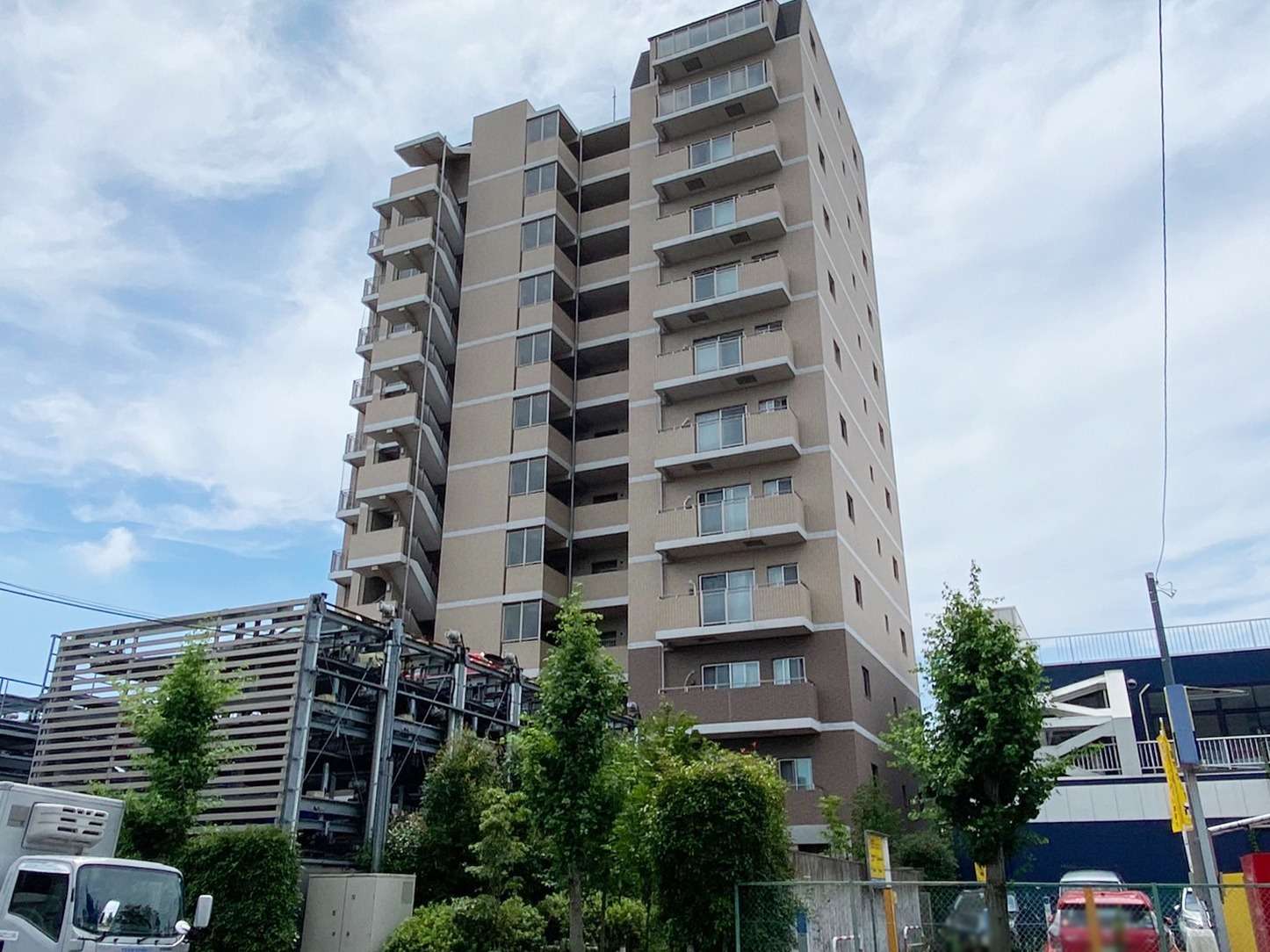東京都足立区のマンション買取を行いました。